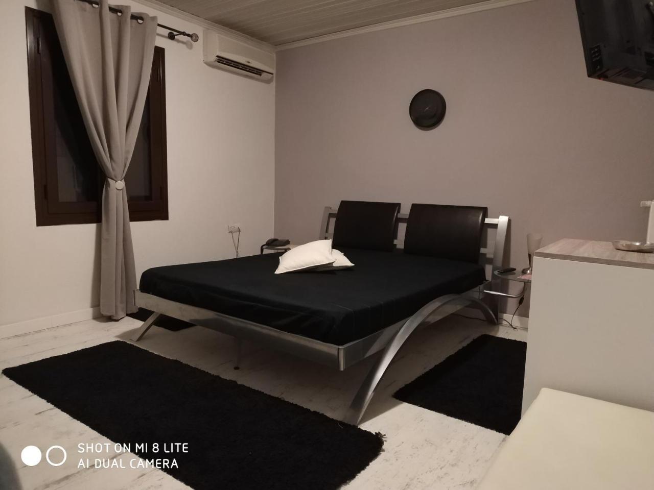 Guest house Oasi Loutraki (Pella)